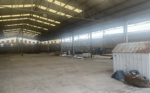 BODEGA  2,100m2 EN RENTA/VENTA ZONA AEROPUERTO